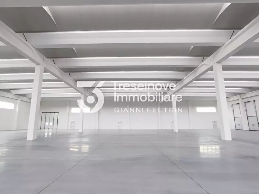 Immagine 17 di Capannone industriale in vendita  in Via Lombardia a Paese