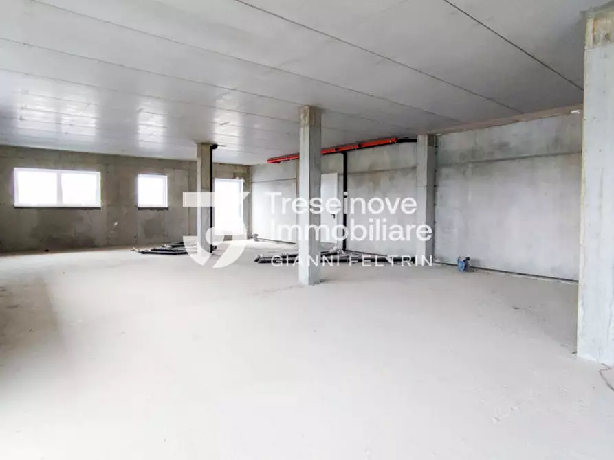 Immagine 21 di Capannone industriale in vendita  in Via Lombardia a Paese