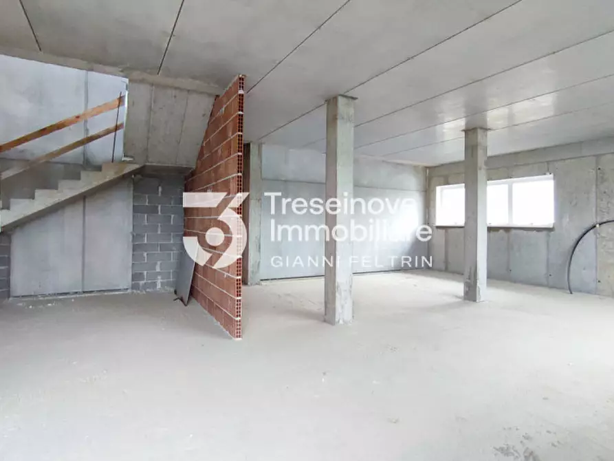 Immagine 22 di Capannone industriale in vendita  in Via Lombardia a Paese