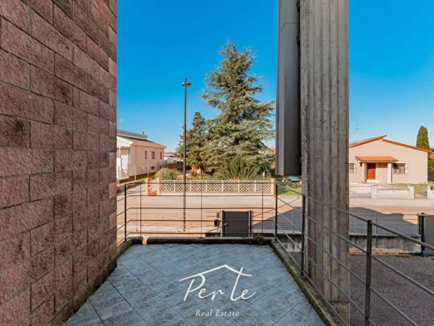 Immagine 30 di Ufficio in affitto  in via leonardi accordi a Castellucchio