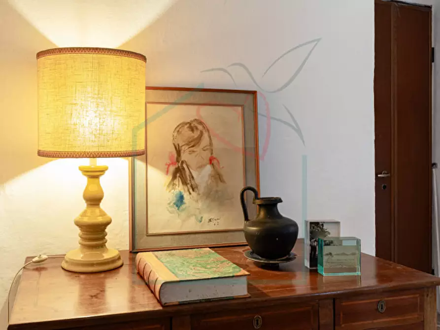 Immagine 12 di Appartamento in vendita  a Sarzana