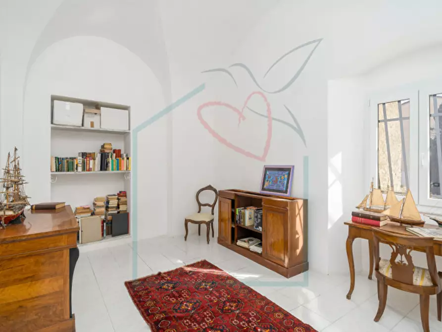 Immagine 17 di Appartamento in vendita  a Sarzana