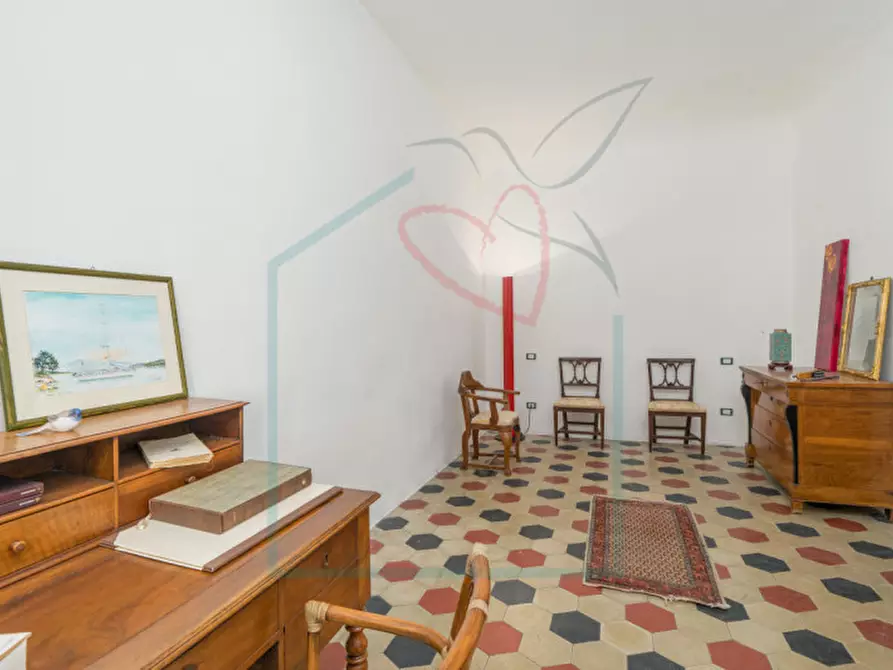 Immagine 19 di Appartamento in vendita  a Sarzana