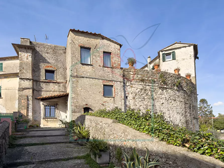 Immagine 22 di Appartamento in vendita  a Sarzana