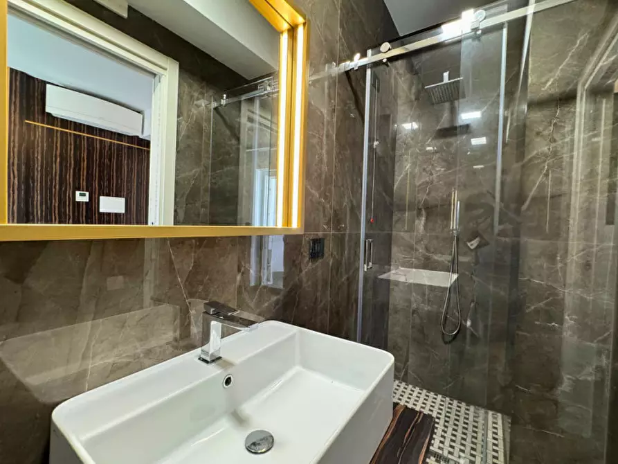 Immagine 25 di Appartamento in vendita  in Via Giorgio Rizzo,N°67 a Milazzo