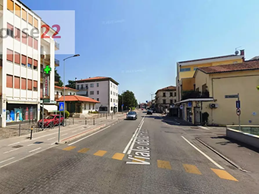 Immagine 3 di Negozio in vendita  in Viale della Pace 142 a Vicenza