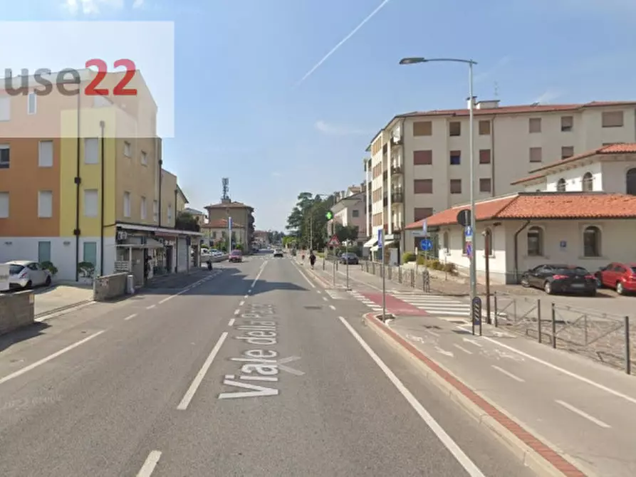 Immagine 4 di Negozio in vendita  in Viale della Pace 142 a Vicenza