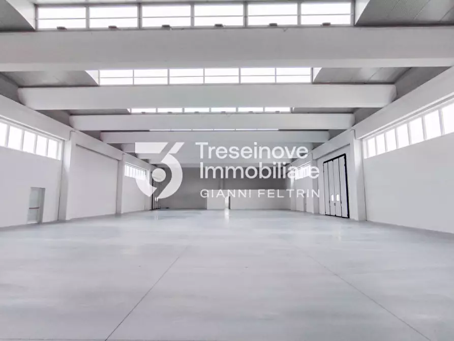 Immagine 6 di Capannone industriale in vendita  in Via Lombardia a Paese