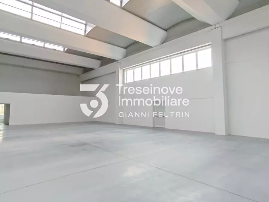 Immagine 9 di Capannone industriale in vendita  in Via Lombardia a Paese