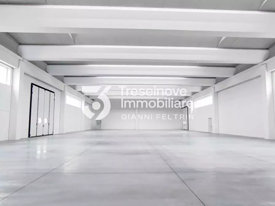 Immagine 17 di Capannone industriale in vendita  in Via Lombardia a Paese