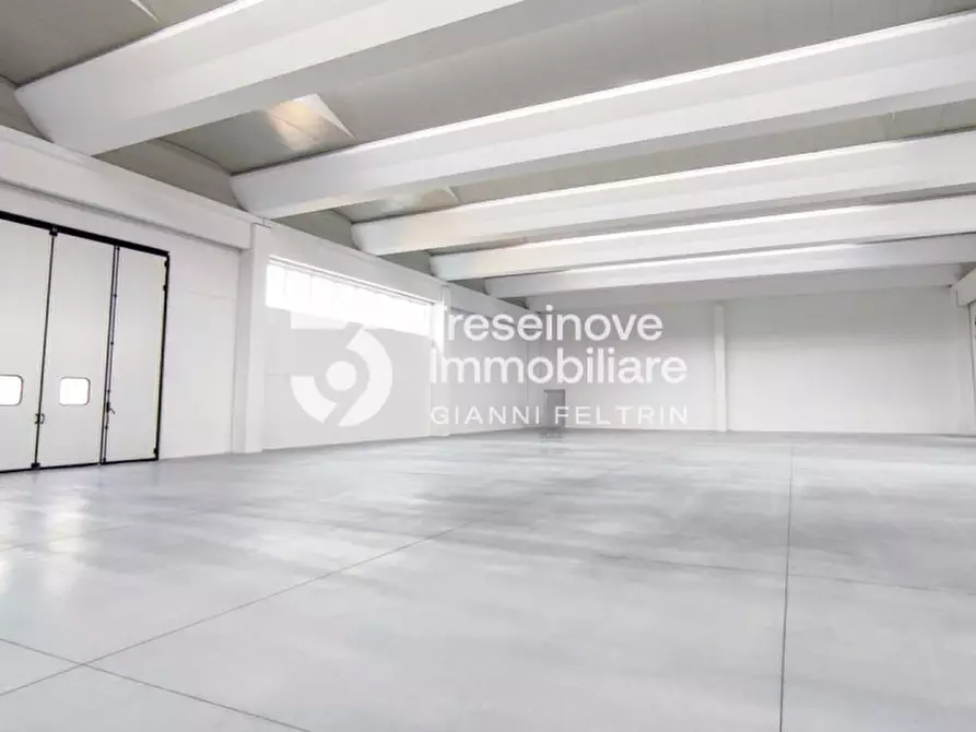 Immagine 19 di Capannone industriale in vendita  in Via Lombardia a Paese