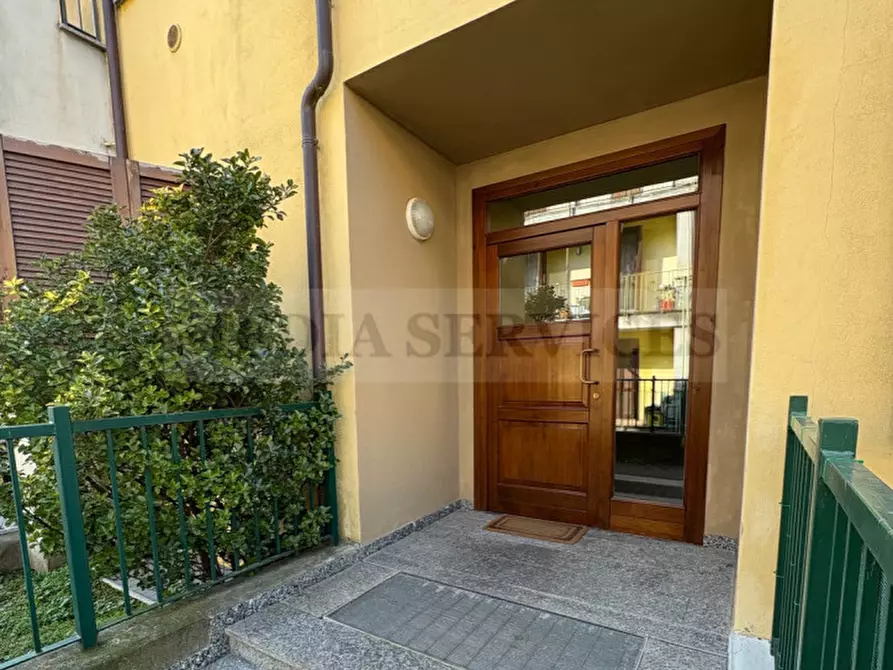 Immagine 4 di Appartamento in vendita  in via Silvio Mario Rozza n° 7 a Gambolo'