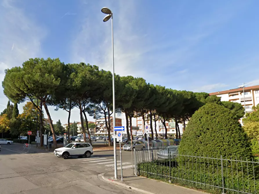 Immagine 8 di Ufficio in affitto  in PIAZZA TOGLIATTI a Scandicci