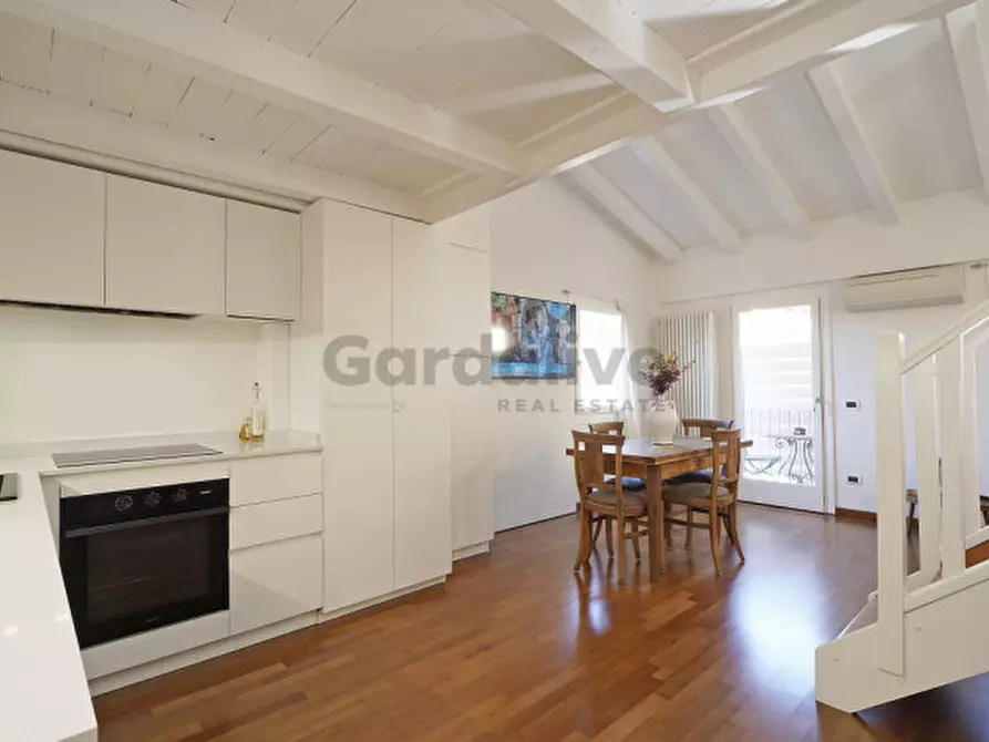 Immagine 7 di Appartamento in vendita  in Via Cavour a Toscolano-Maderno