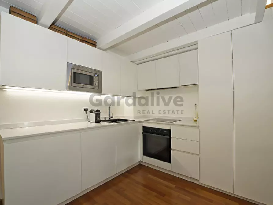 Immagine 11 di Appartamento in vendita  in Via Cavour a Toscolano-Maderno