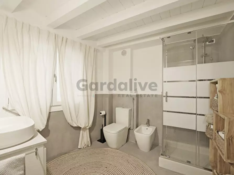 Immagine 23 di Appartamento in vendita  in Via Cavour a Toscolano-Maderno