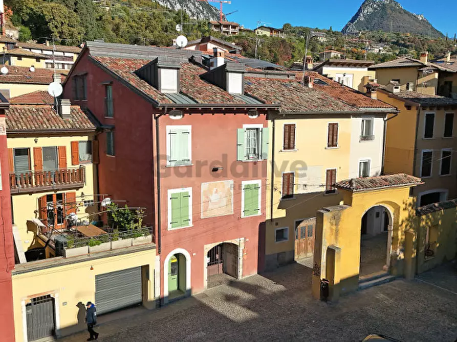 Immagine 24 di Appartamento in vendita  in Via Cavour a Toscolano-Maderno