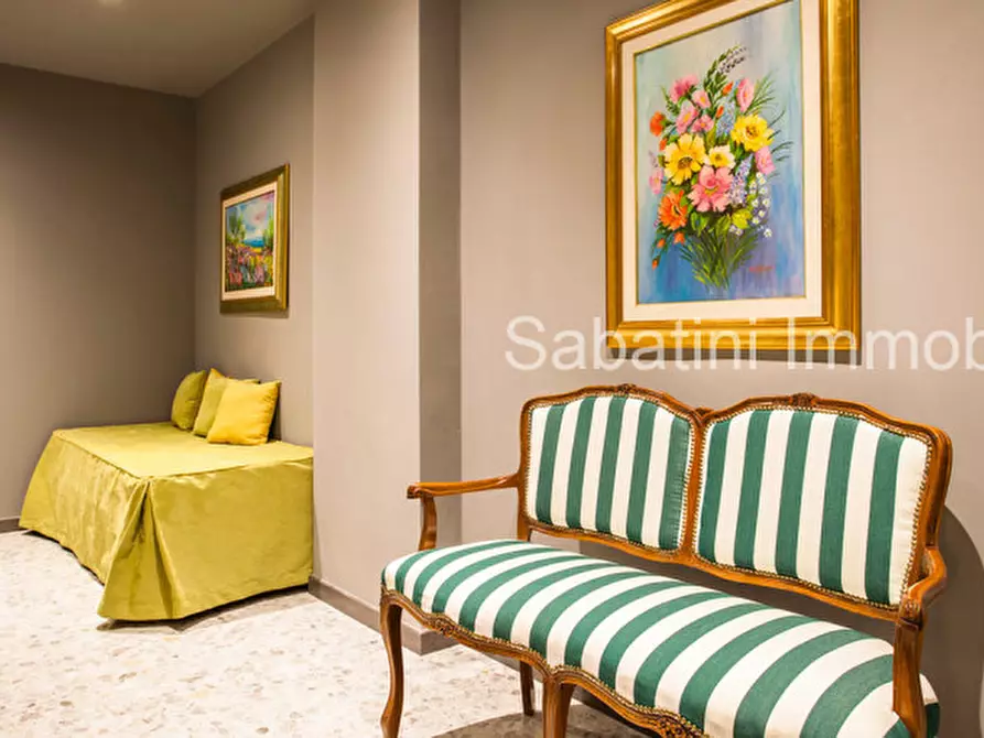 Immagine 8 di Appartamento in vendita  in Via Fiume, 15 a Pescara