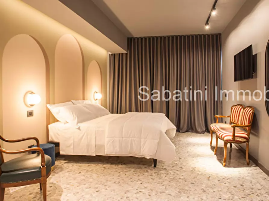 Immagine 11 di Appartamento in vendita  in Via Fiume, 15 a Pescara