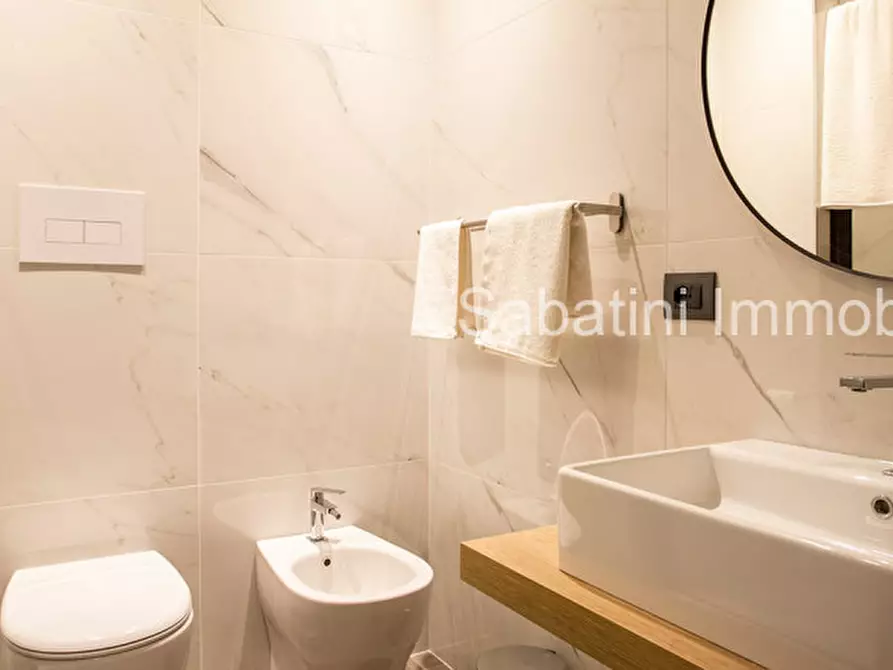 Immagine 13 di Appartamento in vendita  in Via Fiume, 15 a Pescara