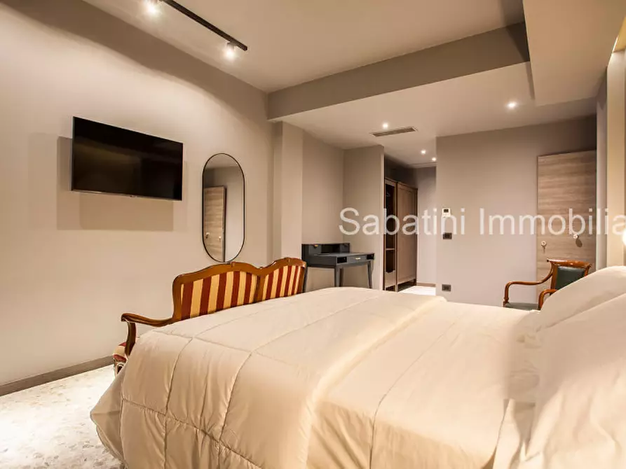 Immagine 15 di Appartamento in vendita  in Via Fiume, 15 a Pescara