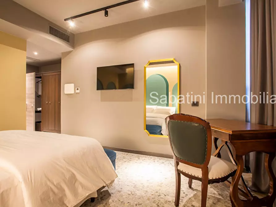 Immagine 23 di Appartamento in vendita  in Via Fiume, 15 a Pescara