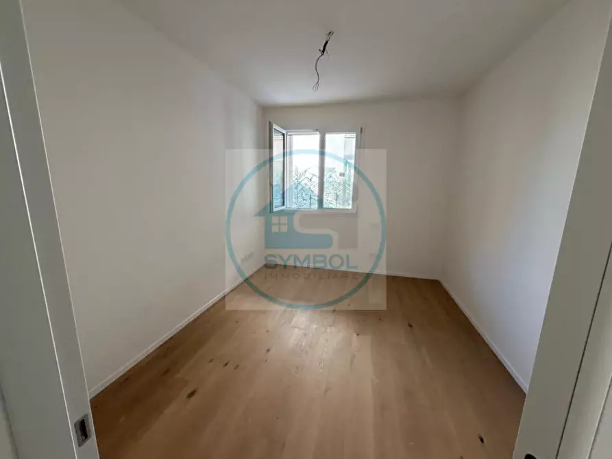 Immagine 12 di Appartamento in vendita  in Via Amedeo Modigliani a Venezia