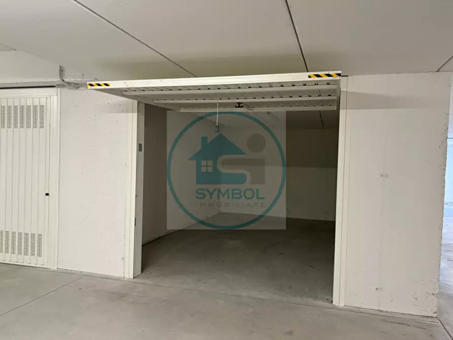 Immagine 14 di Appartamento in vendita  in Via Amedeo Modigliani a Venezia