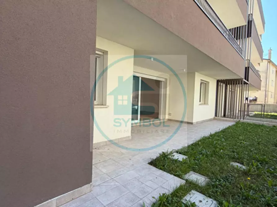 Immagine 15 di Appartamento in vendita  in Via Amedeo Modigliani a Venezia