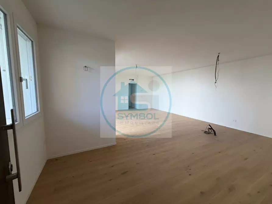 Immagine 15 di Appartamento in vendita  in Via Amedeo Modigliani a Venezia
