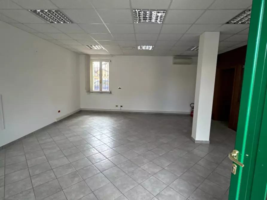 Immagine 3 di Negozio in affitto  in Piazza Municipio 6 a Trivignano Udinese