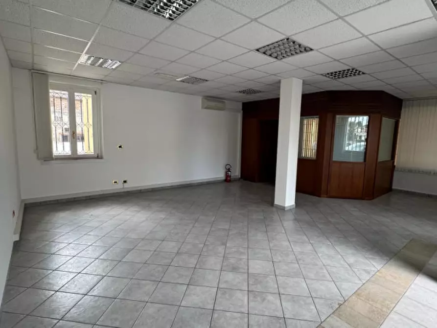 Immagine 4 di Negozio in affitto  in Piazza Municipio 6 a Trivignano Udinese