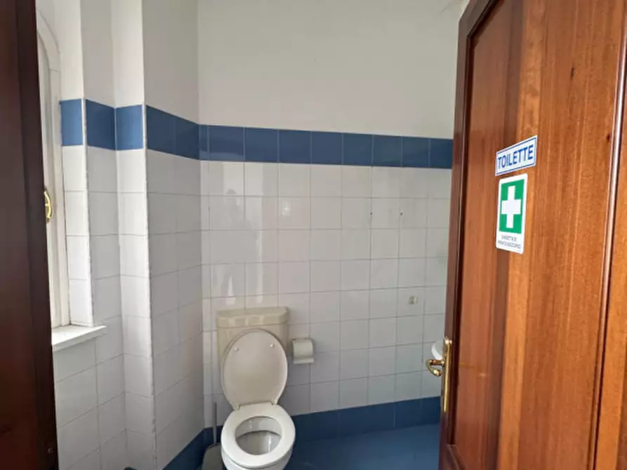 Immagine 14 di Negozio in affitto  in Piazza Municipio 6 a Trivignano Udinese