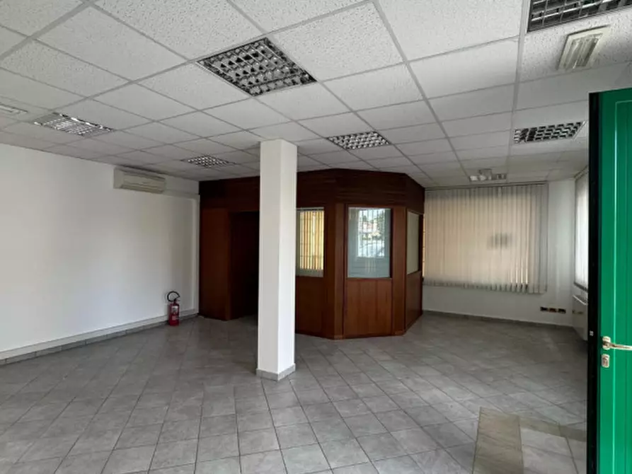 Immagine 18 di Negozio in affitto  in Piazza Municipio 6 a Trivignano Udinese