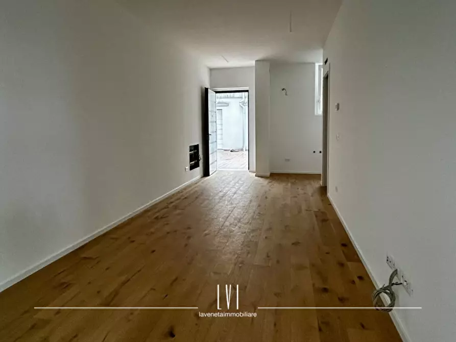 Immagine 2 di Appartamento in vendita  in via domenico modugno 69 a Jesolo