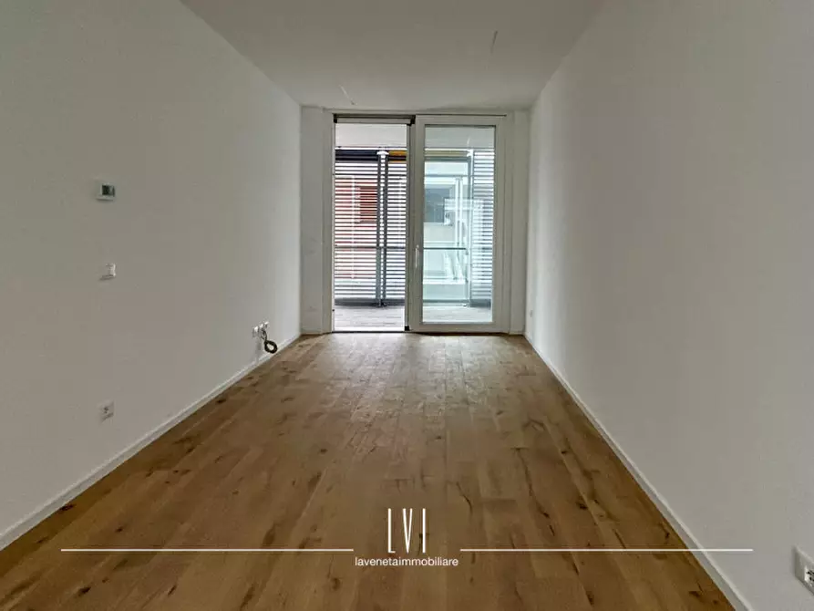 Immagine 3 di Appartamento in vendita  in via domenico modugno 69 a Jesolo