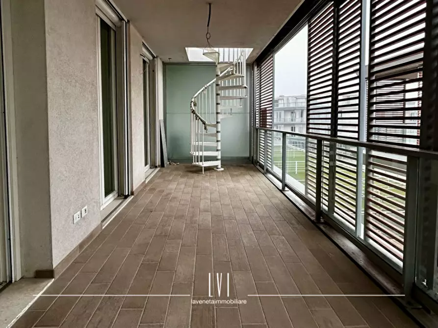 Immagine 7 di Appartamento in vendita  in via domenico modugno 69 a Jesolo