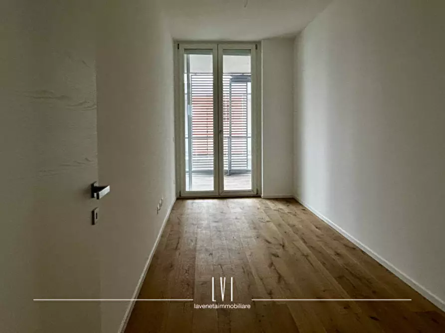 Immagine 10 di Appartamento in vendita  in via domenico modugno 69 a Jesolo