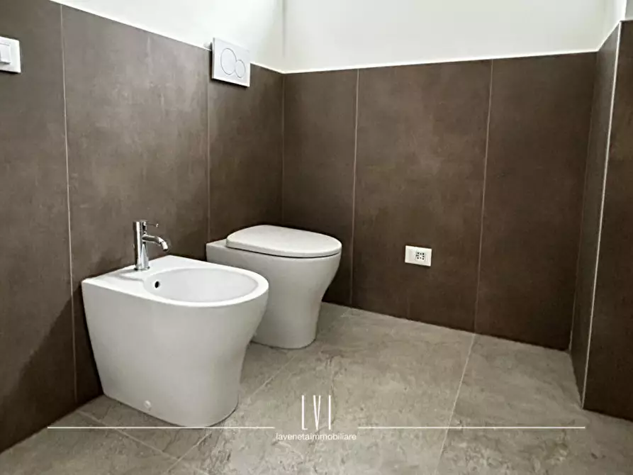 Immagine 16 di Appartamento in vendita  in via domenico modugno 69 a Jesolo