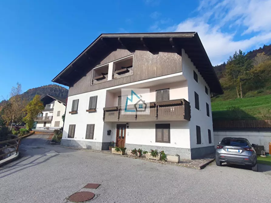 Immagine 1 di Casa indipendente in vendita  in Via Valle a Sella Giudicarie