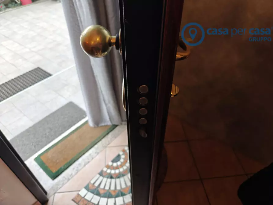 Immagine 25 di Casa quadrifamiliare in vendita  a Rovigo