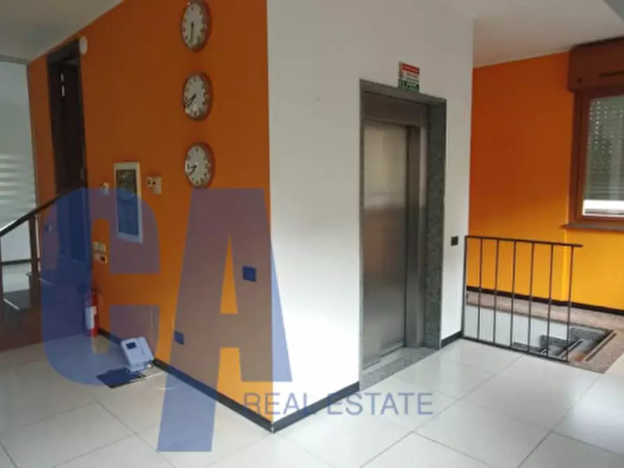 Immagine 7 di Attività commerciale in affitto  in VIA FARINI CARLO a Milano