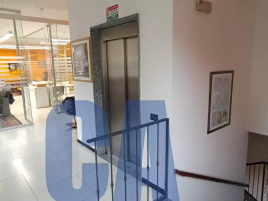 Immagine 19 di Attività commerciale in affitto  in VIA FARINI CARLO a Milano