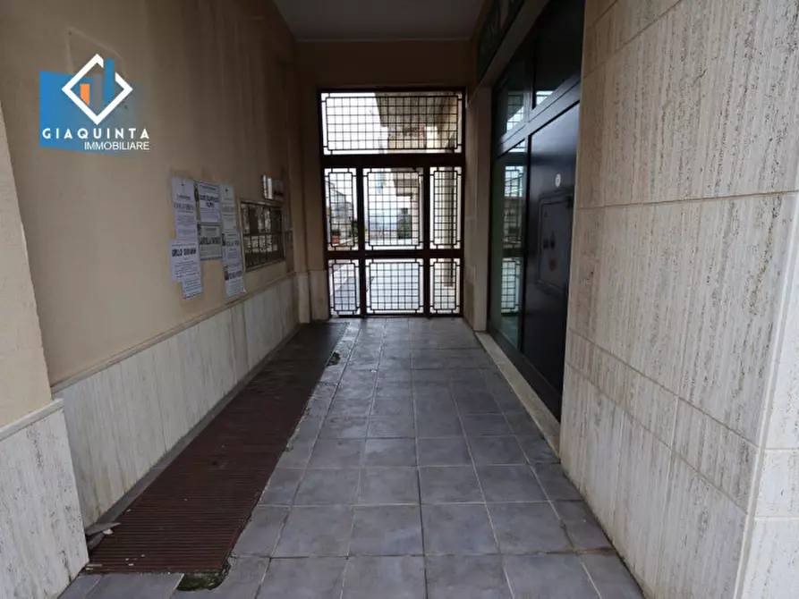 Immagine 3 di Appartamento in vendita  in PIAZZA MUNICIPIO Piano 1 a Palagonia