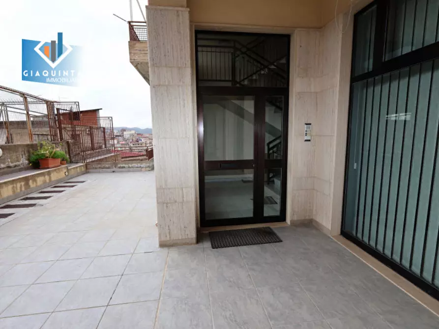 Immagine 10 di Appartamento in vendita  in PIAZZA MUNICIPIO Piano 1 a Palagonia