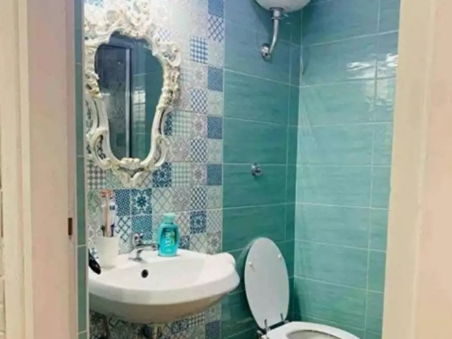 Immagine 9 di Appartamento in affitto  in via salita paradiso a Napoli