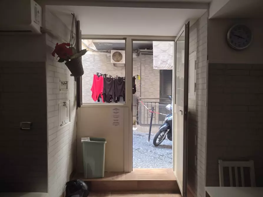 Immagine 13 di Appartamento in affitto  in via salita paradiso a Napoli