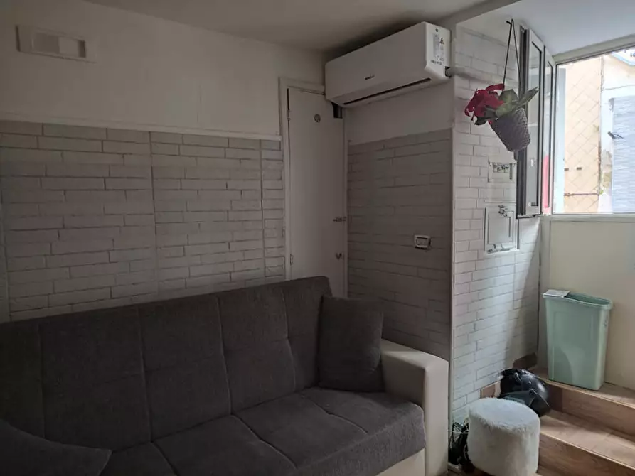 Immagine 18 di Appartamento in affitto  in via salita paradiso a Napoli