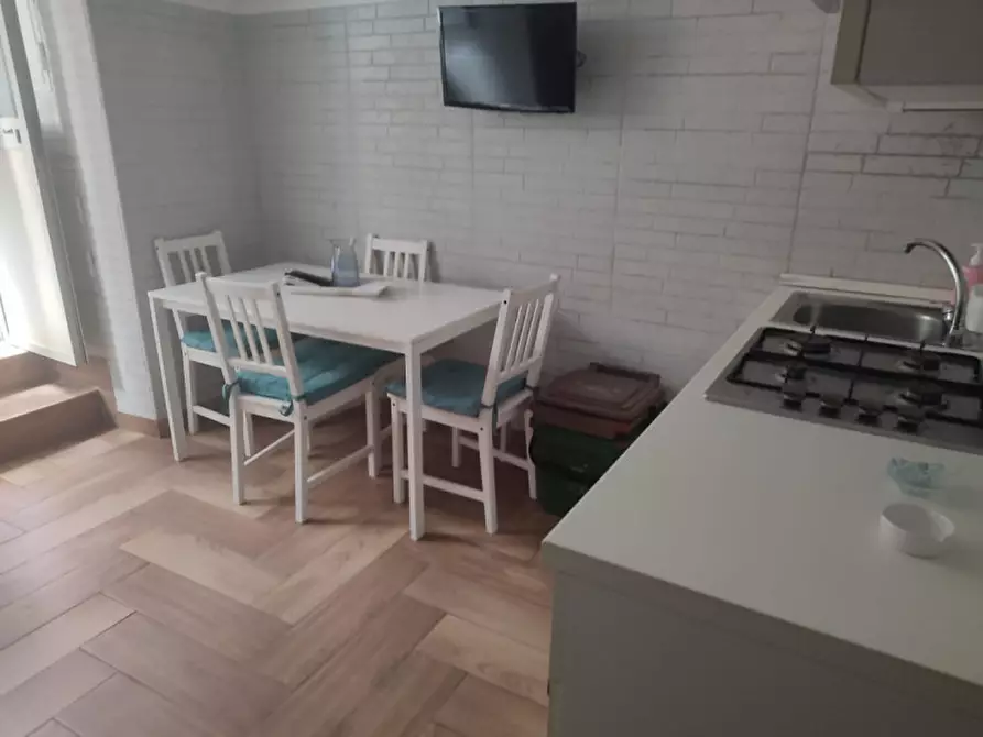 Immagine 20 di Appartamento in affitto  in via salita paradiso a Napoli