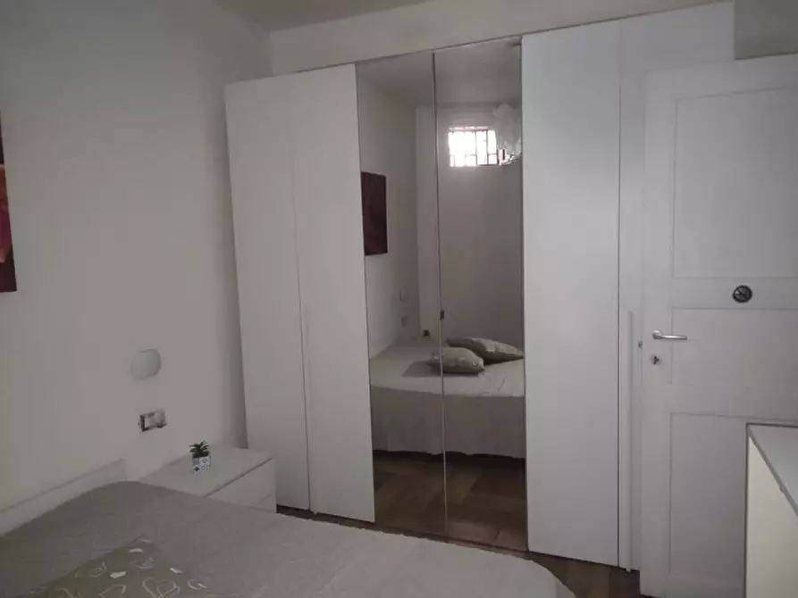 Immagine 27 di Appartamento in affitto  in via salita paradiso a Napoli